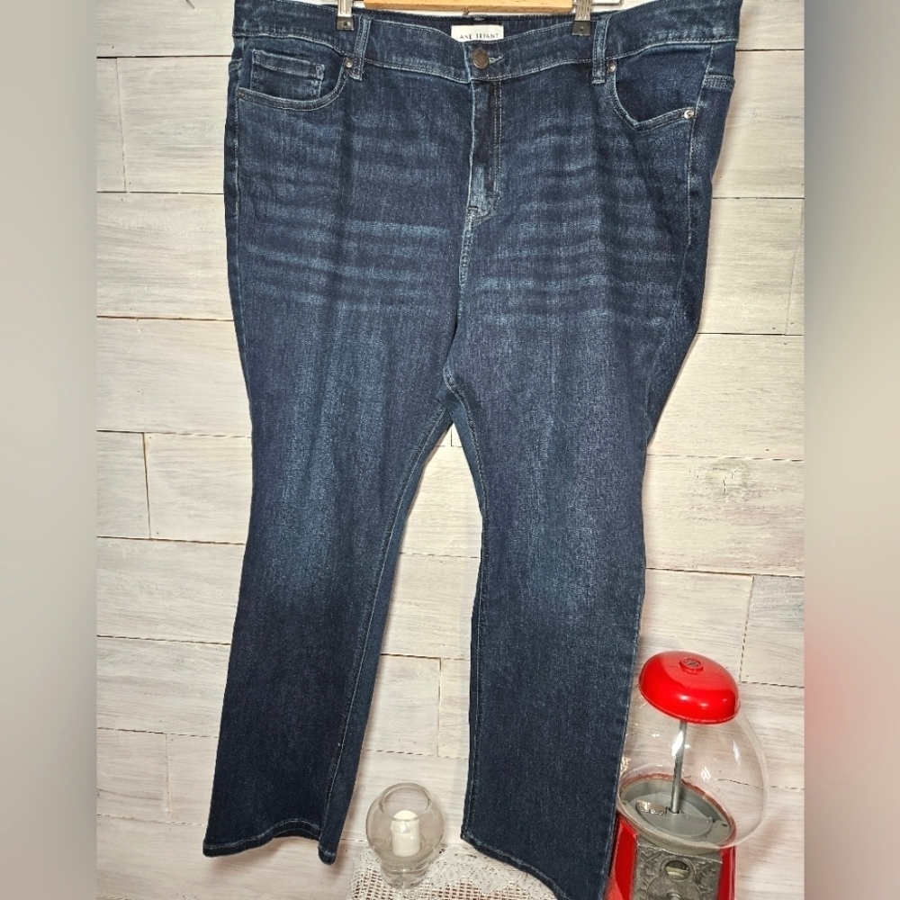 LANE BRYANT SIZE 24 S Jeans